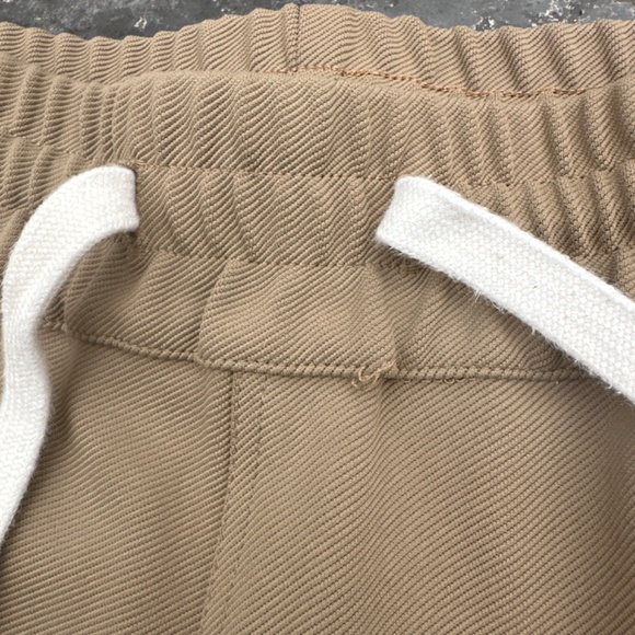 Bassike Stretch Twill Tapered pant - Light tan - Picture 10 of 10